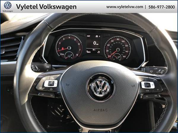 2019 Volkswagen Jetta sedan R-Line Auto w/SULEV - Volkswagen Deep for sale in Sterling Heights, MI – photo 19