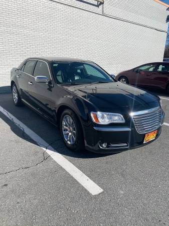 2012 Chrysler 300 Limited Great Condition - cars & trucks - by owner... for sale in Glenarden, District Of Columbia – photo 6
