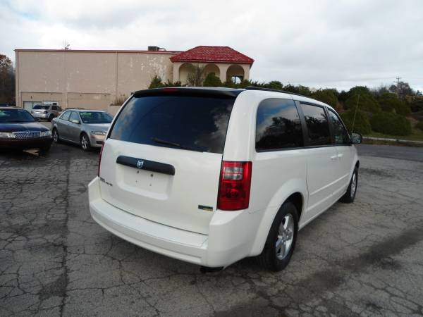 Dodge Grand Caravan Reliable Safe Van Extra Clean **1 Year... for sale in Hampstead, NH – photo 6