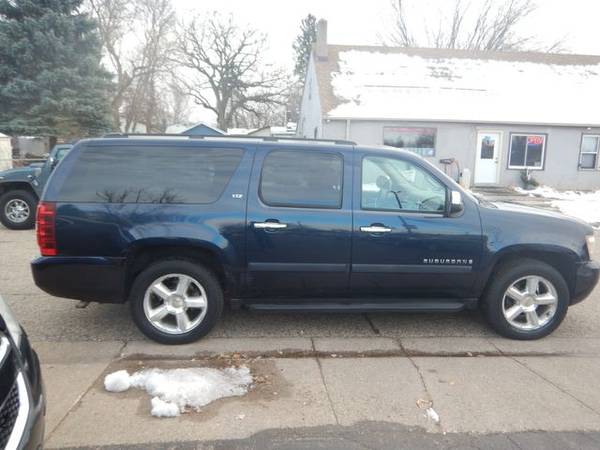 2008 Chevrolet Suburban LTZ - A Quality Used Car! - cars & trucks -... for sale in Oakdale, WI – photo 8