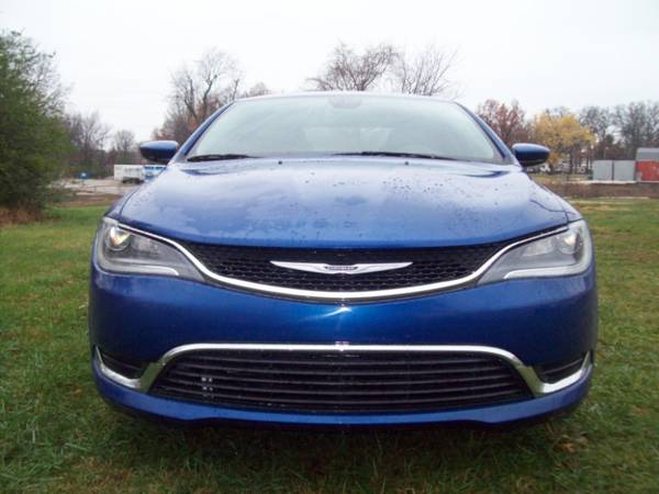 2015 Chrysler 200 Limited - - by dealer - vehicle for sale in Springdale, AR – photo 2