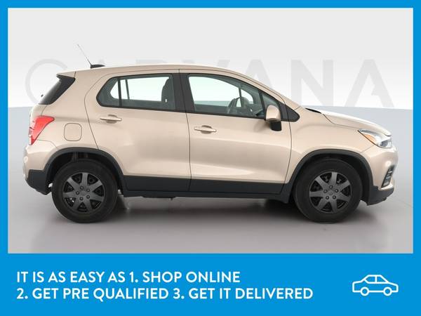 2018 Chevy Chevrolet Trax LS Sport Utility 4D hatchback Beige for sale in Topeka, KS – photo 10
