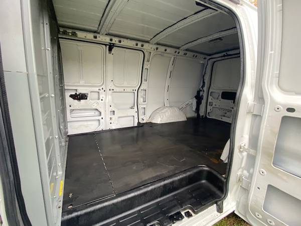 2014 GMC Savana G-2500 Cargo Van INCLUDES BULKHEAD - cars & for sale in Swartz Creek,MI, MI – photo 12