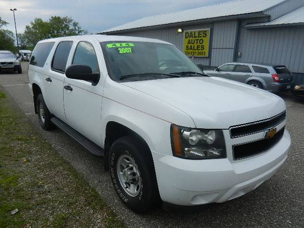 9 Passenger Tahoe 4x4 -- we take Trades - cars & trucks - by dealer... for sale in hutchinson, MN. 55350, MN – photo 2