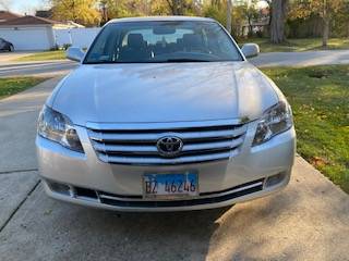 2006 Toyota Avalon - cars & trucks - by owner - vehicle automotive... for sale in Wood Dale, IL – photo 2