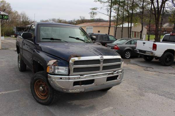 2001 Dodge Ram Pickup 1500 - - by dealer - vehicle for sale in Johnson City, TN – photo 2