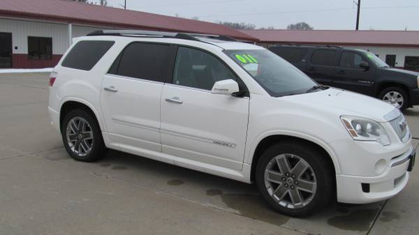 2011 GMC Acadia Denali, 7 passenger, LOW MILES (SHARP) - cars & for sale in Council Bluffs, NE – photo 3