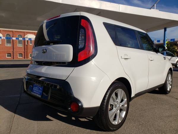 ** 2016 KIA SOUL ** GAS SAVER!! - cars & trucks - by dealer -... for sale in Red Bluff, CA – photo 3