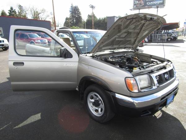 2000 Nissan Frontier 2WD 00 5 XE Reg Cab I4 GOLD MANUAL 1 OWNER for sale in Milwaukie, OR – photo 22