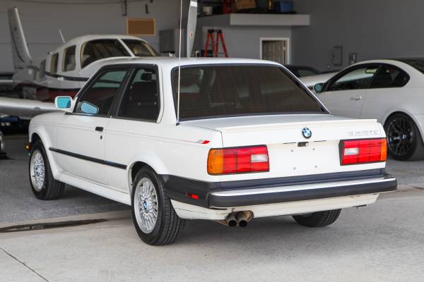 1988 BMW (E30) 325iX Coupe Alpine White/Cardinal Red 5-Speed AWD for sale in Lafayette, CO – photo 3