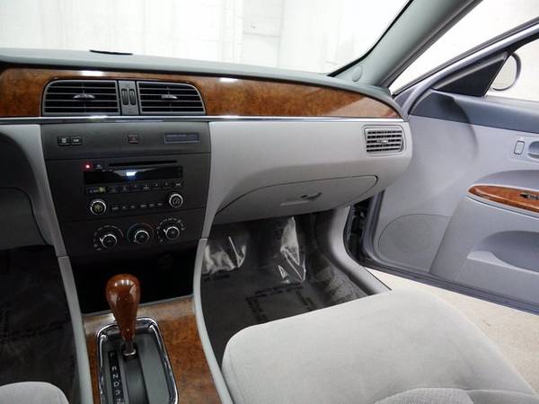 2005 Buick LaCrosse Cx - - by dealer - vehicle for sale in Burnsville, MN – photo 23