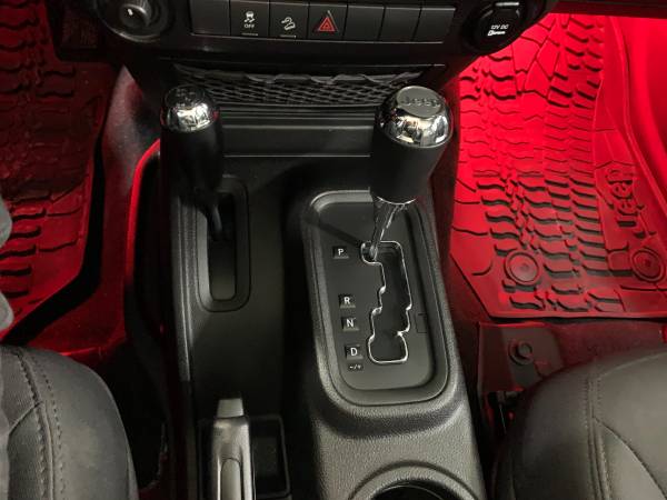 2015 Jeep Wrangler Unlimited Willys Wheeler Edition for sale in Springfield, IL – photo 20