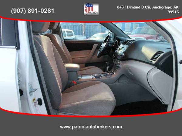 2012 / Toyota / Highlander / AWD - PATRIOT AUTO BROKERS - cars &... for sale in Anchorage, AK – photo 14
