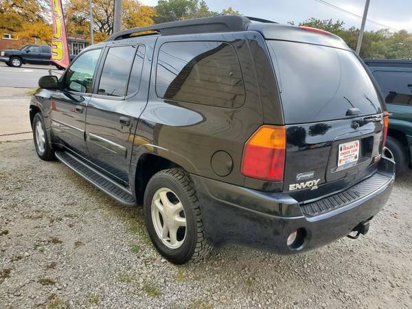2004 GMC Envoy XL 4x4 7 passenger One Owner Very clean - cars &... for sale in Highland, IL – photo 4