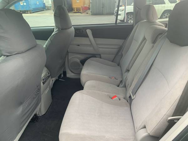 MINT CONDITION Toyota Highlander for sale in Burtonsville, District Of Columbia – photo 11