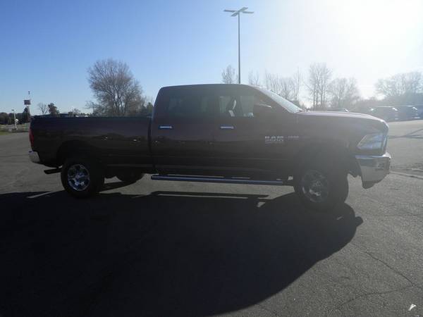 2018 Ram 2500 Big Horn 4WD Crew 8ft Box 6.4L LOW MILES! - cars &... for sale in Princeton, MN – photo 4