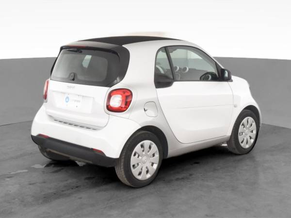 2017 smart fortwo Pure Hatchback Coupe 2D coupe White - FINANCE... for sale in Atlanta, AZ – photo 11