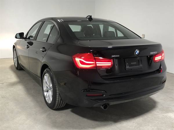 2017 BMW 3 Series 320i xDrive - - by dealer - vehicle for sale in Buffalo, NY – photo 5