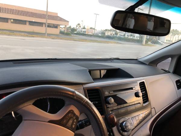 2013 Toyota Sienna XLE for sale in Jupiter, FL – photo 4