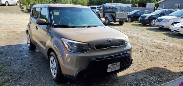 2014 Kia Soul Base - cars & trucks - by dealer - vehicle automotive... for sale in Old Town, ME – photo 2