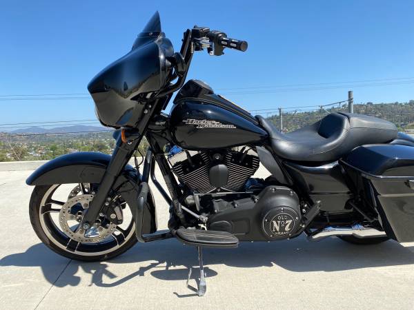2015 Harley Davidson Street Glide , only 4, 500 miles for sale in El Cajon, CA – photo 3