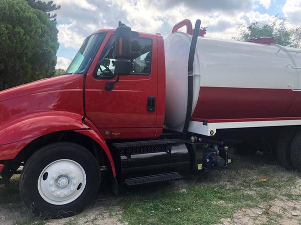 Septic Sewer Pump Tank Truck for sale in Long Key, FL – photo 14