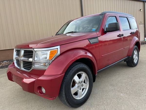 2008 Dodge Nitro SXT 3.7L 4WD - Only 96,000 Miles - cars & trucks -... for sale in Lakemore, OH – photo 4