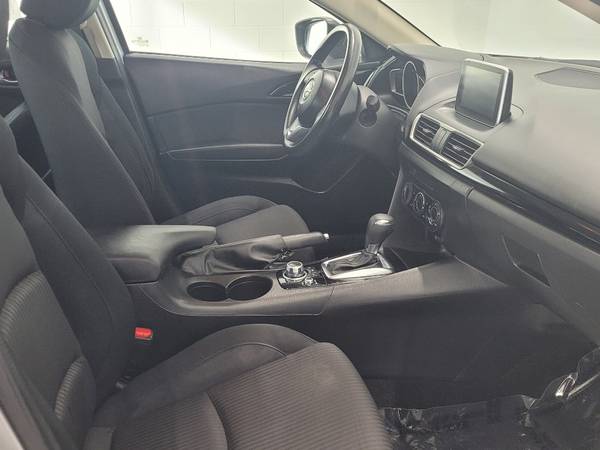 2016 Mazda Mazda3 Sport-Keyless entry - Back up Camera! - cars & for sale in Silvis, IA – photo 11
