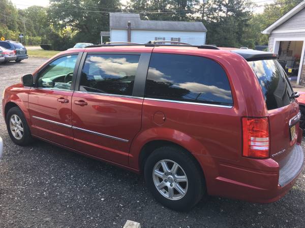 2010 Chrysler Town and Country Minivan for sale in Williamstown, NJ – photo 4