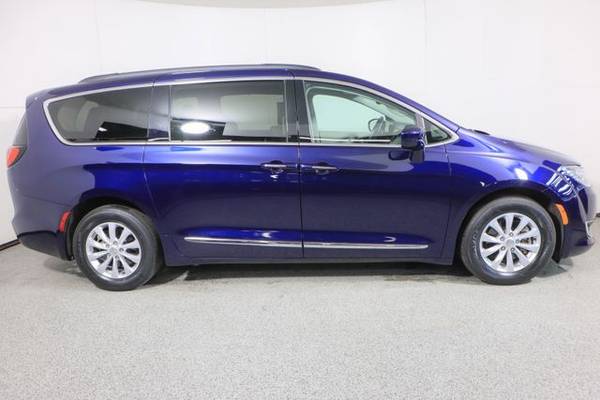 2017 Chrysler Pacifica, Jazz Blue Pearlcoat - - by for sale in Wall, NJ – photo 6