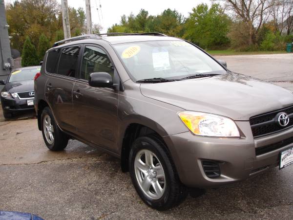 2010 TOYOTA RAV4 4X4 SUV! 2 OWNERS! NEW BRAKES! for sale in Germantown, WI – photo 3