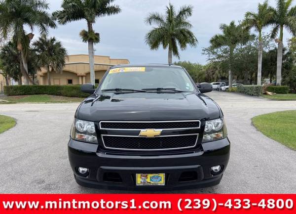 2013 Chevrolet Chevy Suburban Lt (SUV 1 OWNER) for sale in Fort Myers, FL – photo 3