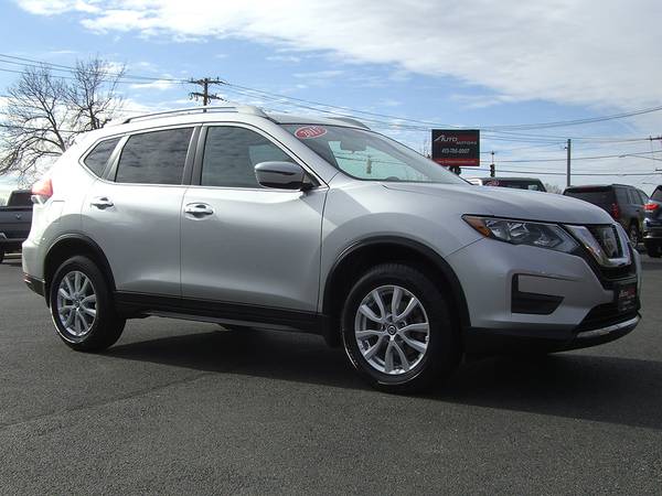 ★ 2017 NISSAN ROGUE SV - SHARP "ONE OWNER" SUV with ONLY 36k MILES... for sale in Feeding Hills, NY – photo 7