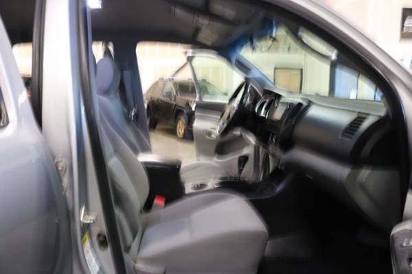 2014 Toyota Tacoma 4WD Double Cab V6 Automatic Gra - cars & for sale in Hillsboro, WA – photo 13