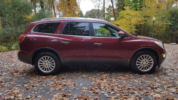 2010 Buick Enclave ( ONLY 103K MILES) - cars & trucks - by dealer -... for sale in Warsaw, IN – photo 6