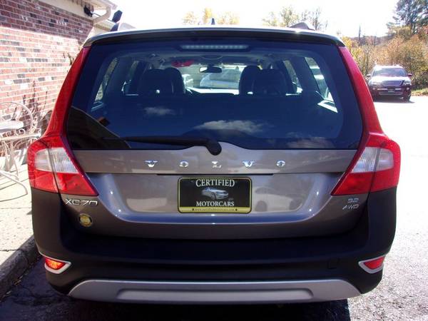 2010 Volvo XC70 3 2 AWD Wagon, 157k Miles, P Roof, Grey/Black, Clean for sale in Franklin, MA – photo 4