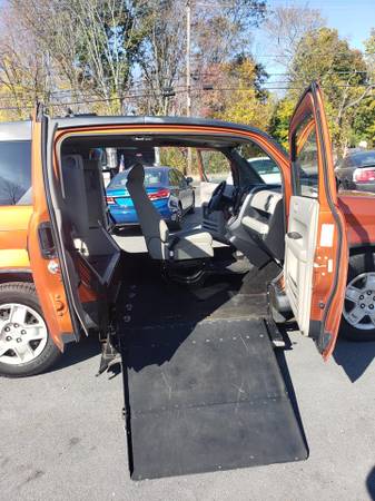 09 Honda Element Handicap Accessible!Only 82K!Installed by RIDE-AWAY!! for sale in METHUEN, RI – photo 4