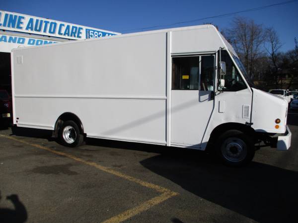 2012 Ford Super Duty F-59 Stripped Chassis 18 FOOT STEP VAN, BOX for sale in south amboy, VT – photo 2