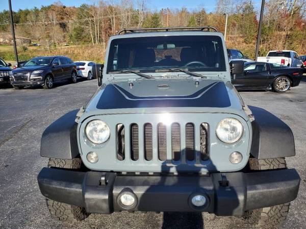 2014 JEEP WRANGLER UNLIMITED--SPORT--4WD--79K MILES--GRAY - cars &... for sale in Lenoir, TN – photo 2
