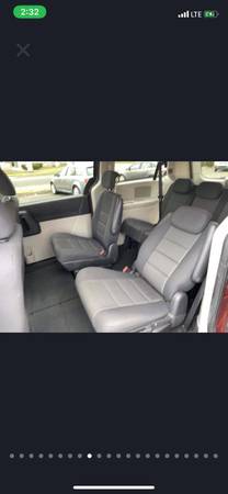 2009 Dodge Grand Caravan SE - cars & trucks - by owner - vehicle... for sale in Trumbull, CT – photo 7