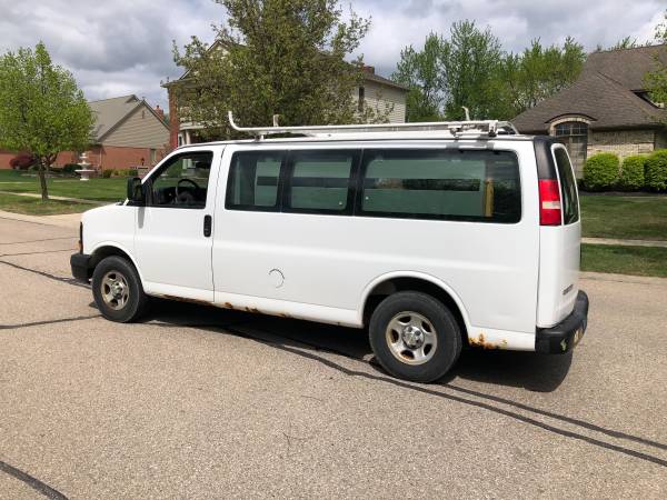 2007 Chevrolet Express Van - good condition - shelves and 54, 056 miles for sale in Canton, OH – photo 5