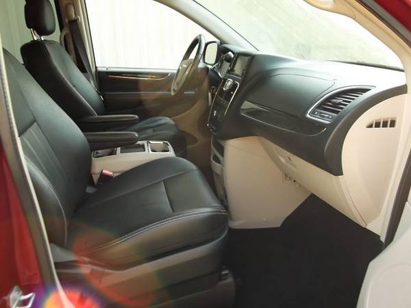 2014 Chrysler Town & Country Touring, Camera, DVD, Power Doors/Hatch!! for sale in Sanford, NC – photo 12