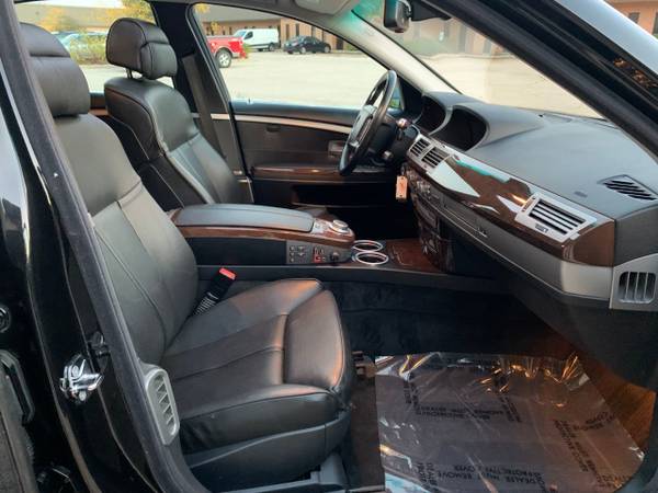 2006 BMW 750i ONLY 77k-MILES BLK/BLK NAV HTD/AC-SEATS LOADED - cars... for sale in Elgin, IL – photo 12