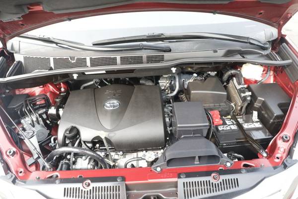 2017 Toyota Sienna XLE - cars & trucks - by dealer - vehicle... for sale in Auburn, WA – photo 8
