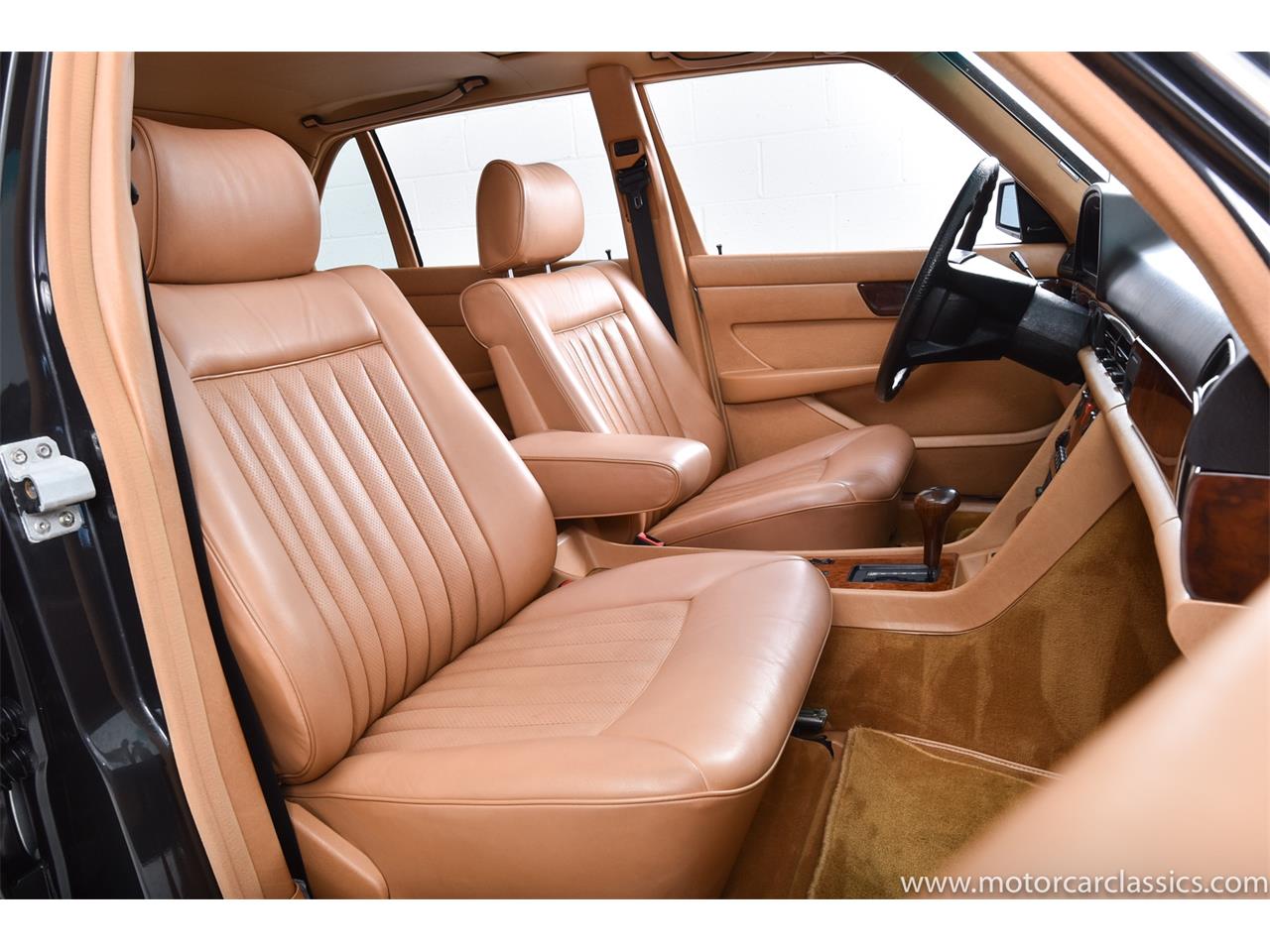 1985 Mercedes-Benz 500 for sale in Farmingdale, NY – photo 21