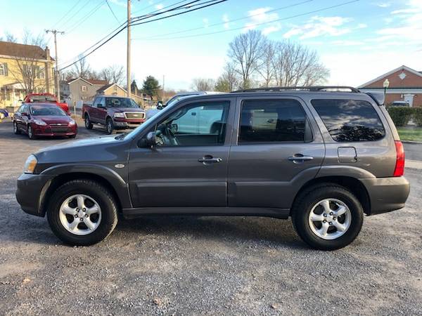 2006 MAZDA TRIBUTE S ONLY 91,000 MILES!!! - cars & trucks - by... for sale in Swengel, PA – photo 4