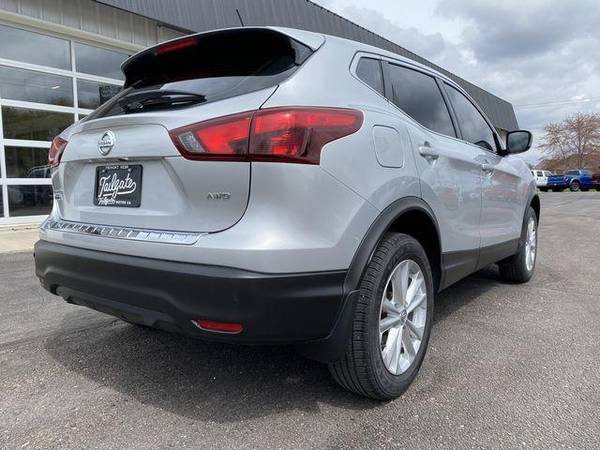 2018 Nissan Rogue Sport S (2018 5) Sport Utility 4D Family Owned! for sale in Fremont, NE – photo 7