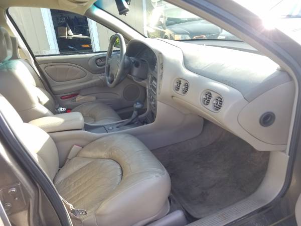 2001 Pontiac Bonneville *1-Owner vehicle* - cars & trucks - by... for sale in Renton, WA – photo 11