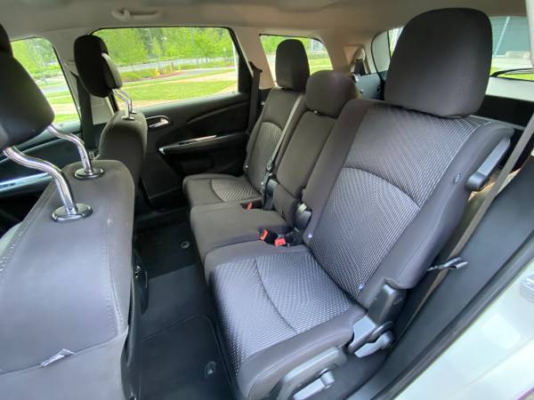 Dodge Journey SXT - V6 3rd Row Seats 79K Miles 2012 - cars & for sale in Redmond, WA – photo 12