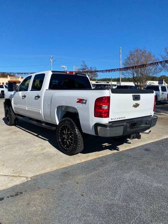 Leveled 11 Chevy Silverado 2500hd 4x4 GAS clean one owner southern -... for sale in Easley, SC – photo 17